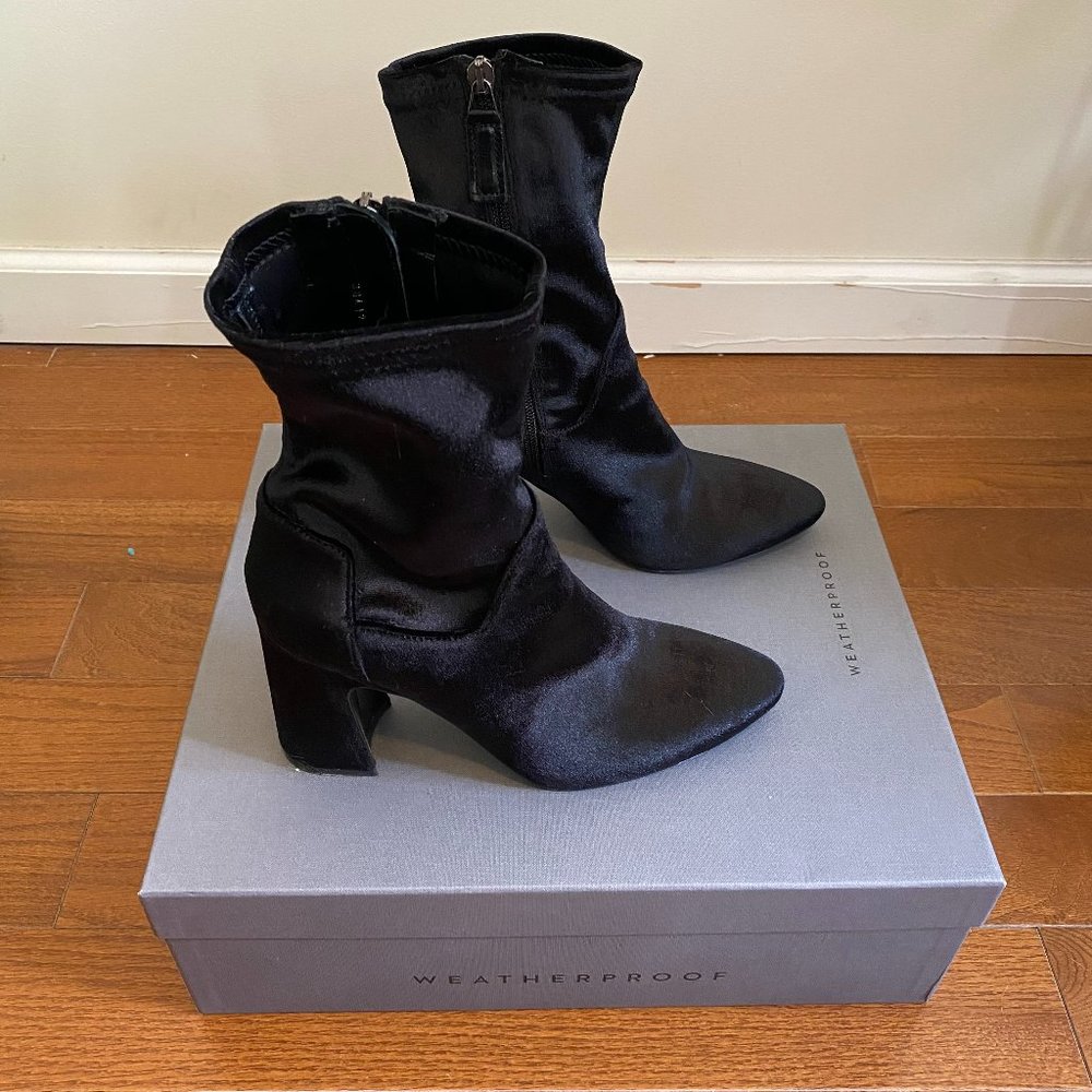 Aquatalia Nastasia Black Velvet Sock Boot 7.5